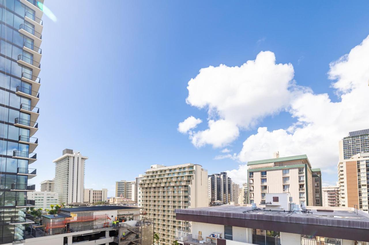 Beautiful Studio In The Heart Of Vibrant Waikiki Honolulu Exterior photo